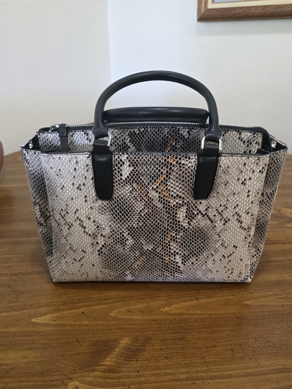 Calvin Klein Rita 2 In 1 Organizational Mini Bag Crossbody